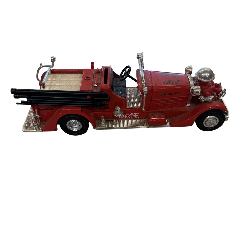 Ertl Coca-Cola 1937 Ahrens-Fox Model HT Fire Truck Diecast‎ Metal Bank Red